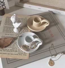 حاملات الشموع الكلاسيكية المدببة بمقبض