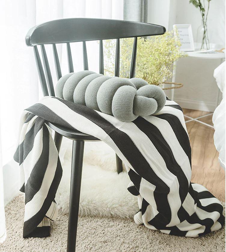 وسادة عقدة الشرنقة