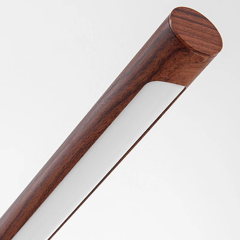 مصباح طاولة مصمم إيطالي 