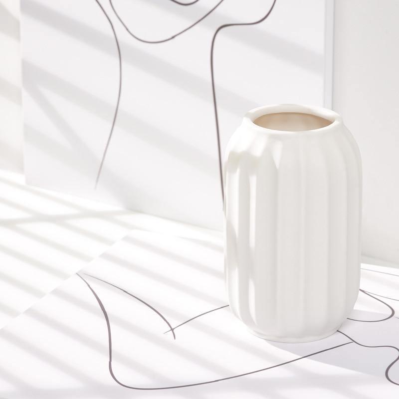 Swirl Textured Ceramic Flower Vase Medium Vase | Sage & Sill